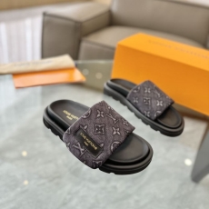 Louis Vuitton Slippers